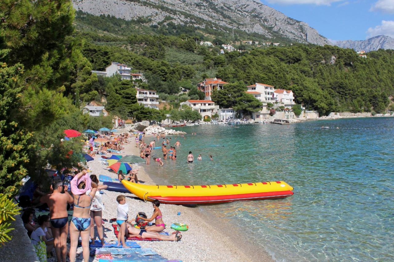 Apartments With A Parking Space Brela, Makarska - 16603 Exterior foto