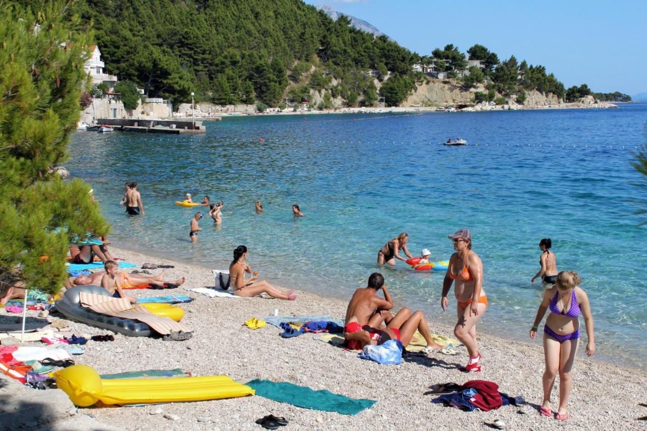 Apartments With A Parking Space Brela, Makarska - 16603 Exterior foto
